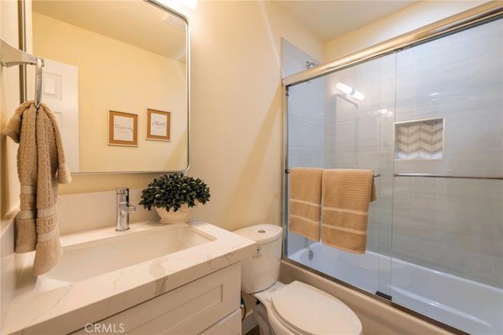 910 E Meadbrook Street, Carson, California 90746