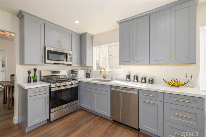 910 E Meadbrook Street, Carson, California 90746