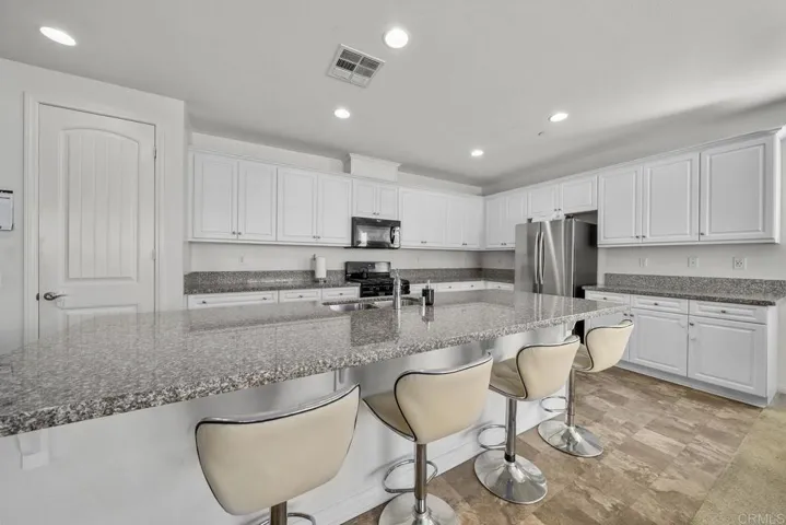 34875 Thorne Court, Murrieta, California 92563