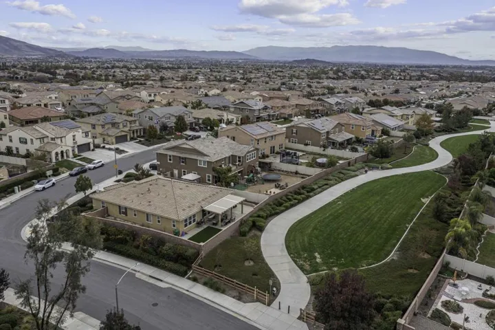 34875 Thorne Court, Murrieta, California 92563