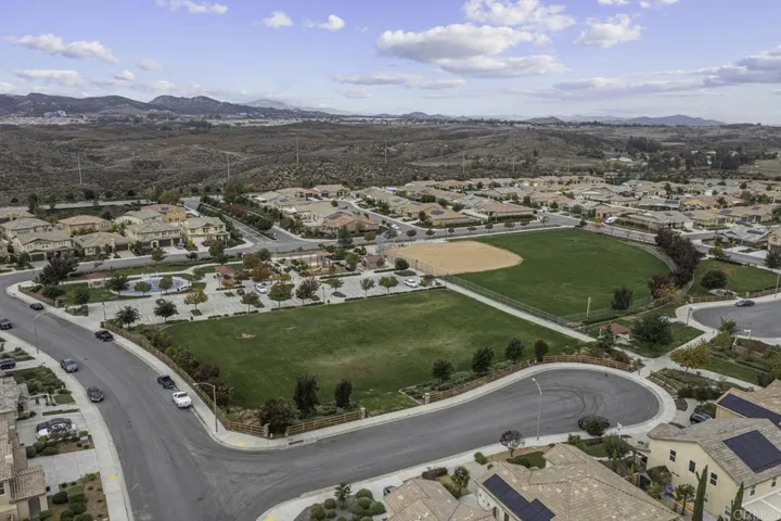34875 Thorne Court, Murrieta, California 92563