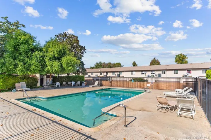 807 S Mollison 11, El Cajon, California 92020