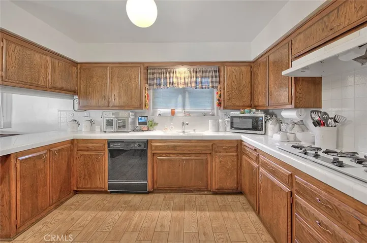 9676 Kempster Avenue, Fontana, California 92335