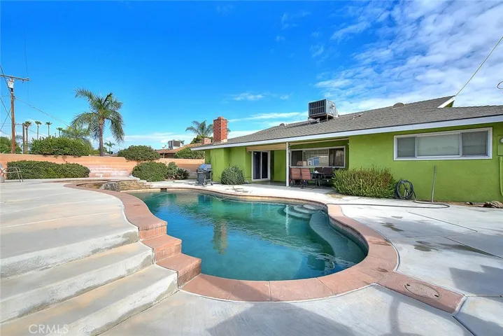 9676 Kempster Avenue, Fontana, California 92335