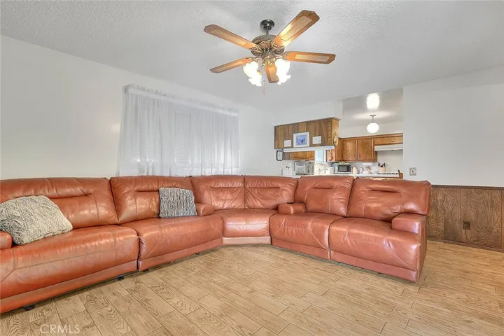 9676 Kempster Avenue, Fontana, California 92335