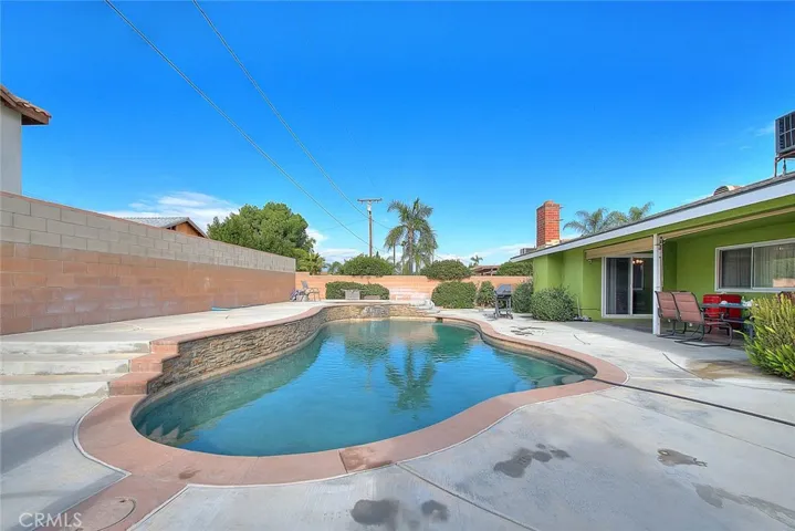 9676 Kempster Avenue, Fontana, California 92335