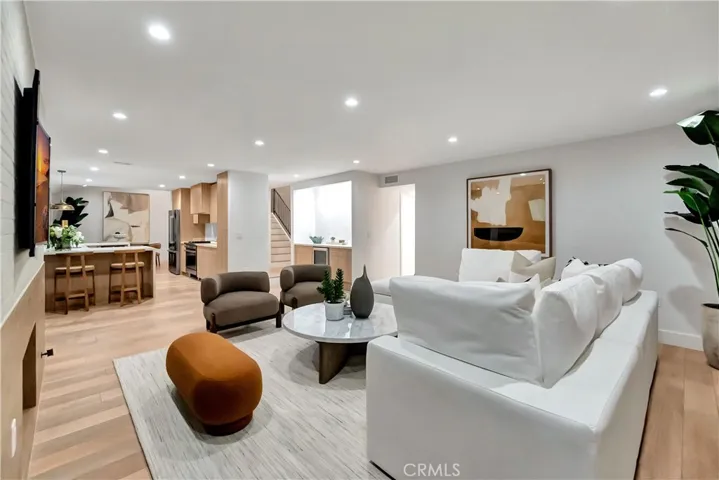 5892 Bellfield Lane, Huntington Beach, California 92648