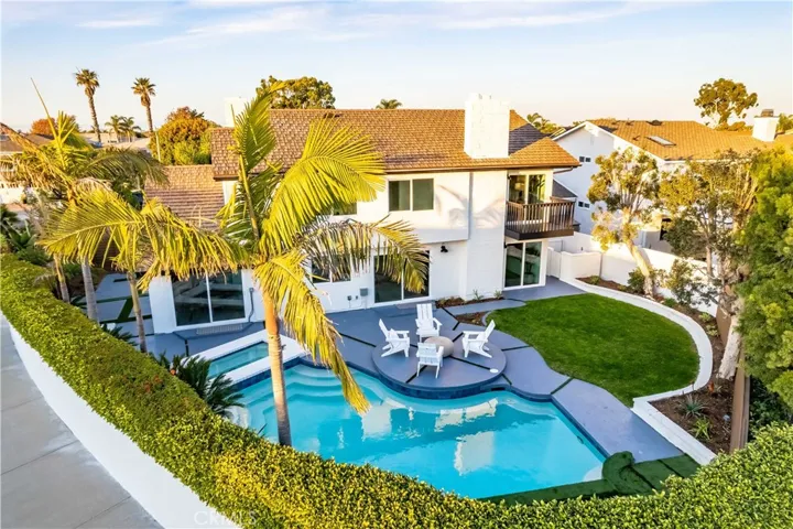 5892 Bellfield Lane, Huntington Beach, California 92648