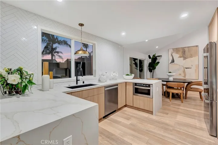 5892 Bellfield Lane, Huntington Beach, California 92648