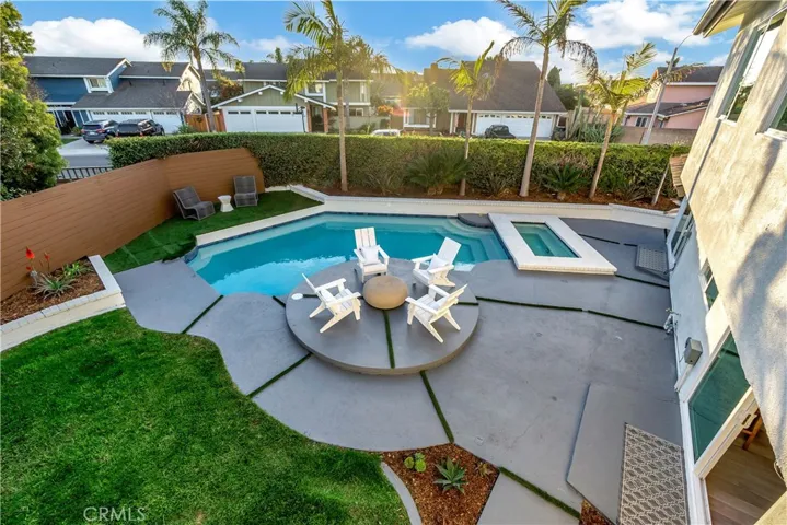 5892 Bellfield Lane, Huntington Beach, California 92648