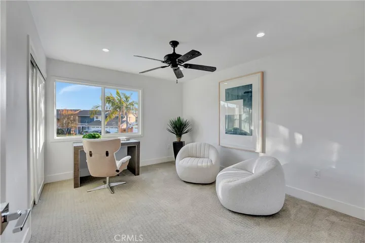 5892 Bellfield Lane, Huntington Beach, California 92648
