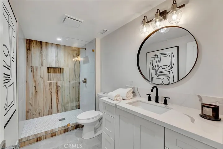 5892 Bellfield Lane, Huntington Beach, California 92648