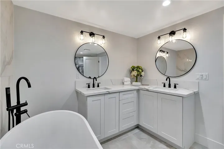 5892 Bellfield Lane, Huntington Beach, California 92648