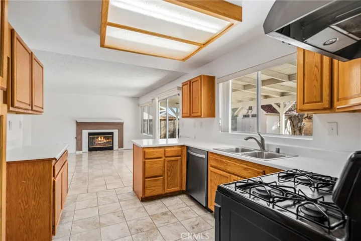 2040 Candice Avenue, Rosamond, California 93560
