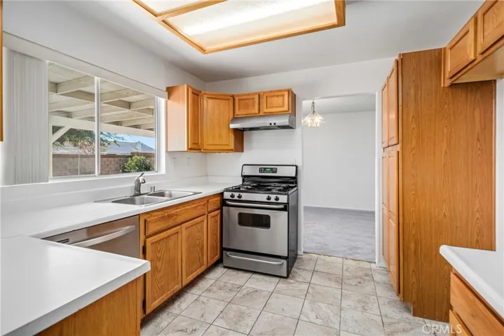 2040 Candice Avenue, Rosamond, California 93560