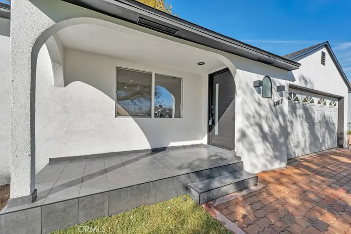 13817 Bromwich Street, Arleta, California 91331
