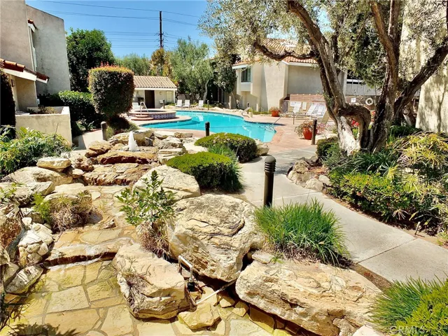 160 Fairhaven Lane, Costa Mesa, California 92626
