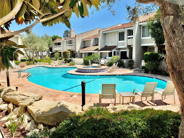 160 Fairhaven Lane, Costa Mesa, California 92626