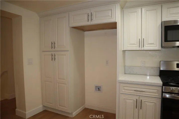 160 Fairhaven Lane, Costa Mesa, California 92626