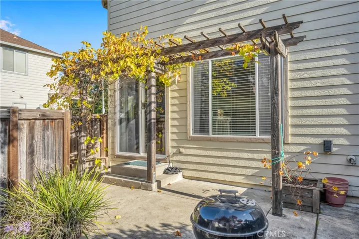 1221 Sparrow Creek Street, Santa Rosa, California 95401