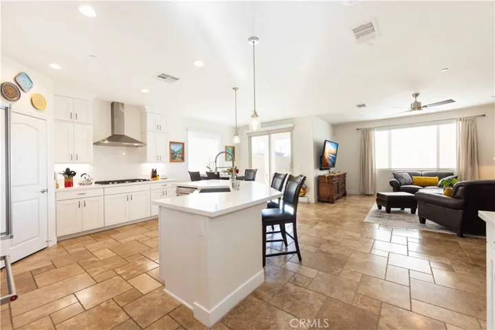 16083 Muirfield Lane, Fontana, California 92336