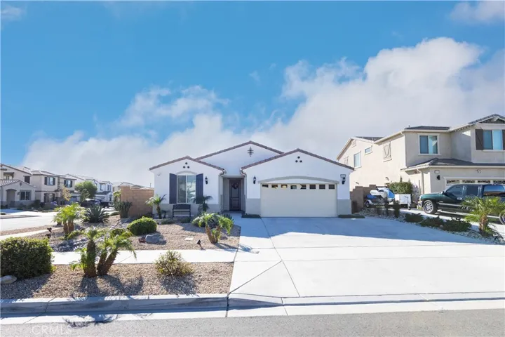 16083 Muirfield Lane, Fontana, California 92336