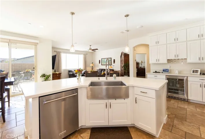 16083 Muirfield Lane, Fontana, California 92336