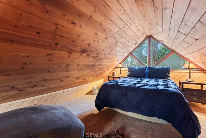 1021 Mars Way, Crestline, California 92325