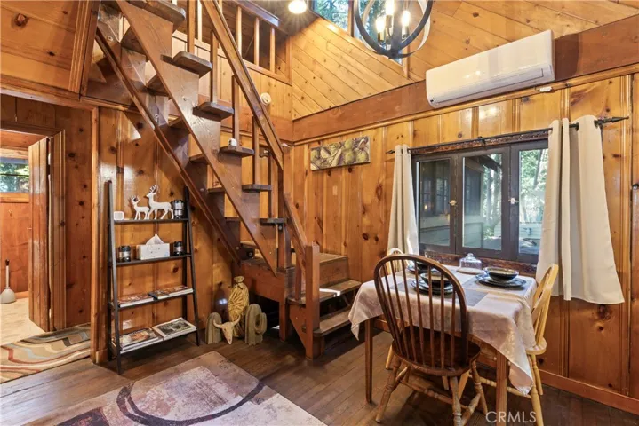 1021 Mars Way, Crestline, California 92325