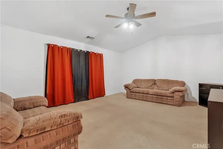 14385 Via Puente, Victorville, California 92392
