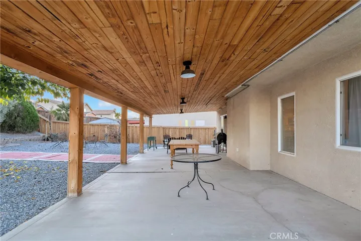 14385 Via Puente, Victorville, California 92392