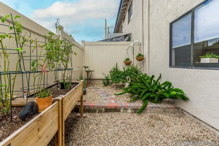12741 Laurel St Unit UNIT 51, Lakeside, California 92040