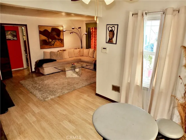 13423 Mettler Avenue, Los Angeles, California 90061