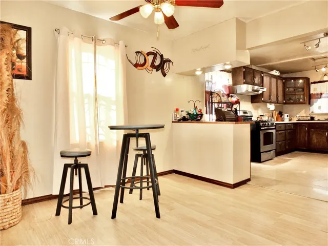 13423 Mettler Avenue, Los Angeles, California 90061
