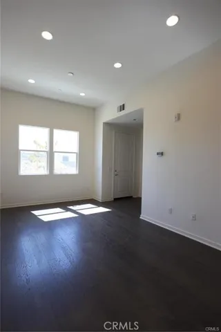 8870 Camphor H, Montclair, California 91763