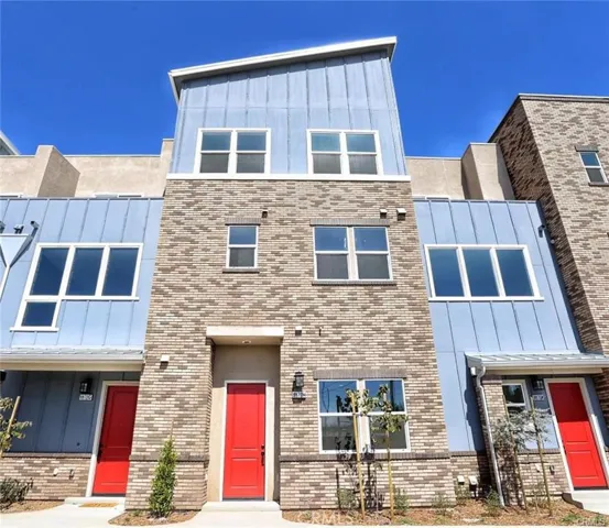 8870 Camphor H, Montclair, California 91763