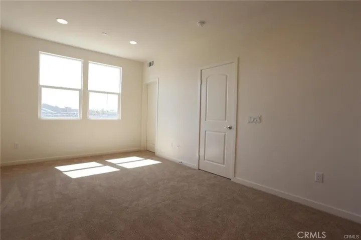 8870 Camphor H, Montclair, California 91763