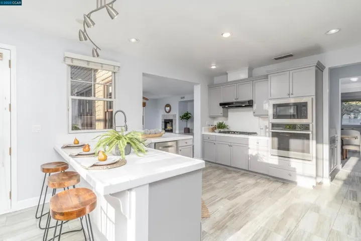 1039 Main St., Hercules, California 94547