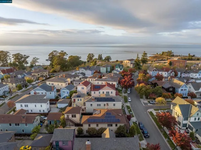 1039 Main St., Hercules, California 94547