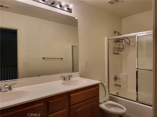 15975 Turtle Bay Place, Fontana, California 92336