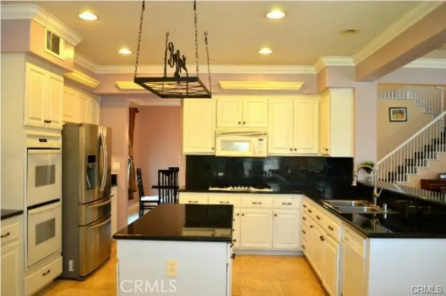 14 Acanthus, Rancho Santa Margarita, California 92688