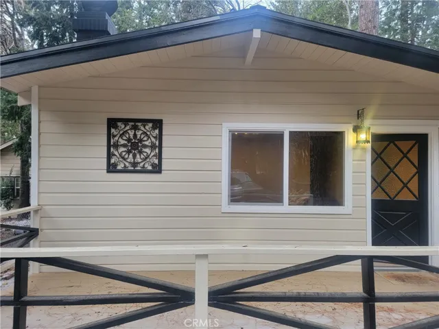 25072 Boa Drive, Crestline, California 92325