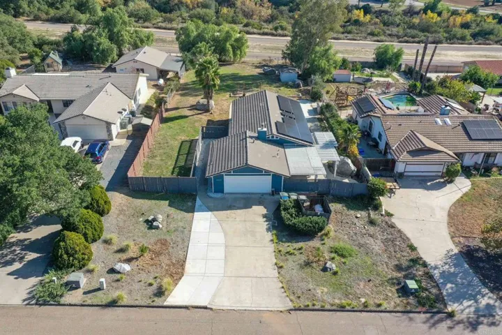 24375 Del Amo Road, Ramona, California 92065