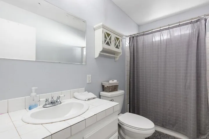 24375 Del Amo Road, Ramona, California 92065