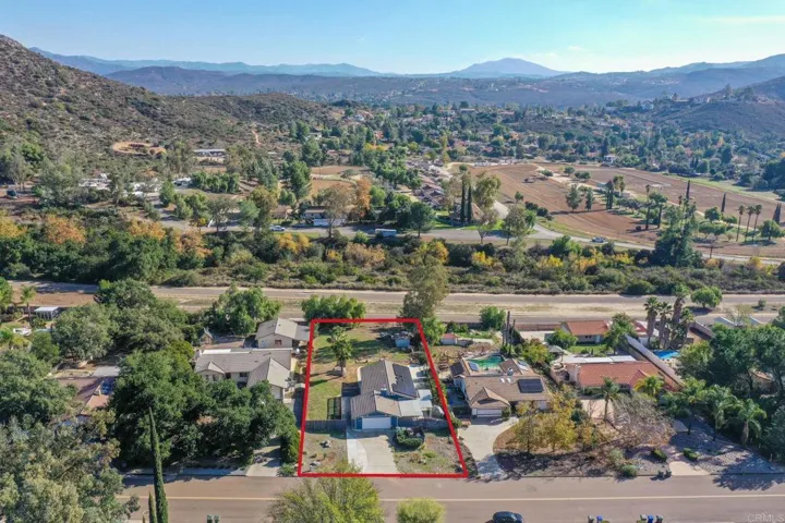 24375 Del Amo Road, Ramona, California 92065