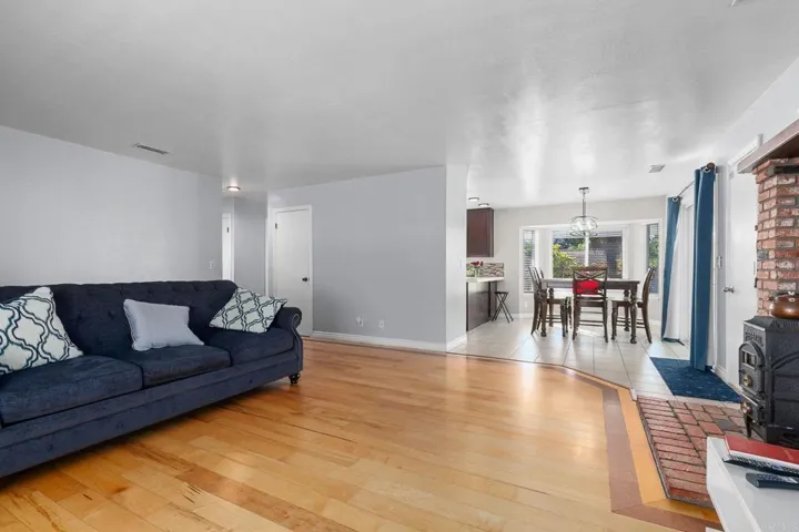 24375 Del Amo Road, Ramona, California 92065