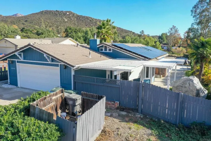 24375 Del Amo Road, Ramona, California 92065