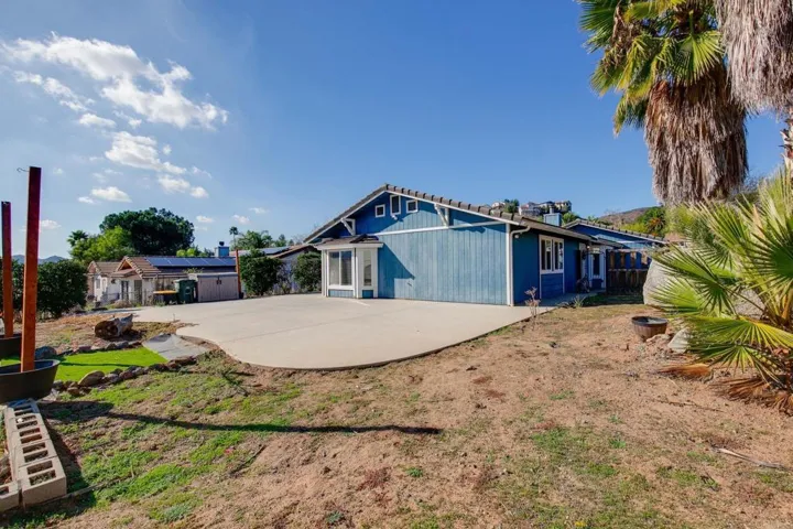 24375 Del Amo Road, Ramona, California 92065