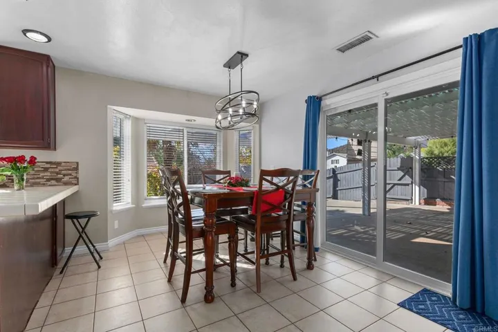 24375 Del Amo Road, Ramona, California 92065