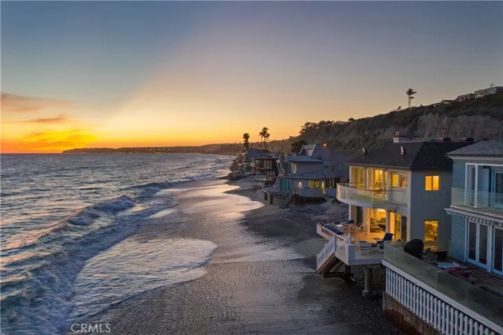 SPECTACULAR SUNSETS